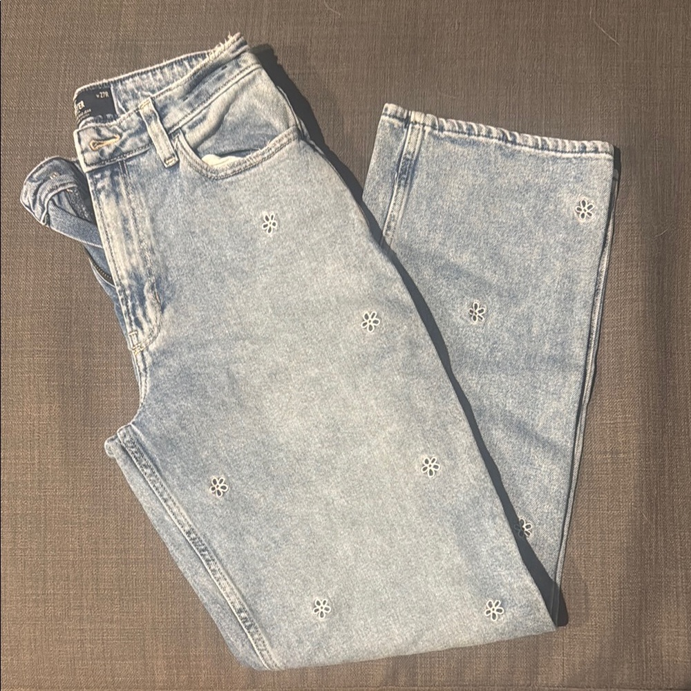 Hollister Light Blue Boyfriend Jeans with Floral Embroidery